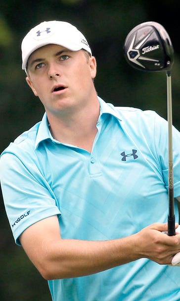 Jordan Spieth closes with birdie to grab share of Colonial lead